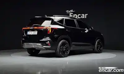 Kia Seltos 2024 1.6 Автомат в Москве № 887188, миниатюра 2