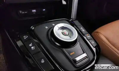 Kia Seltos 2024 1.6 гидро в Москве № 887324, миниатюра 8