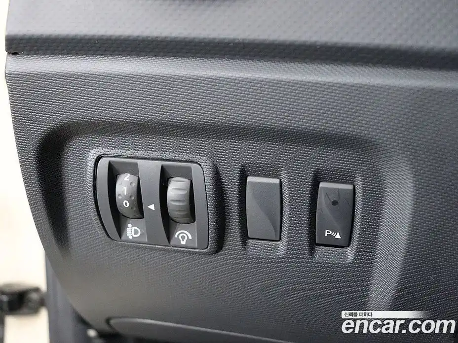 Renault QM3 2015 1.5 Автомат в Москве № 887346, фото 12