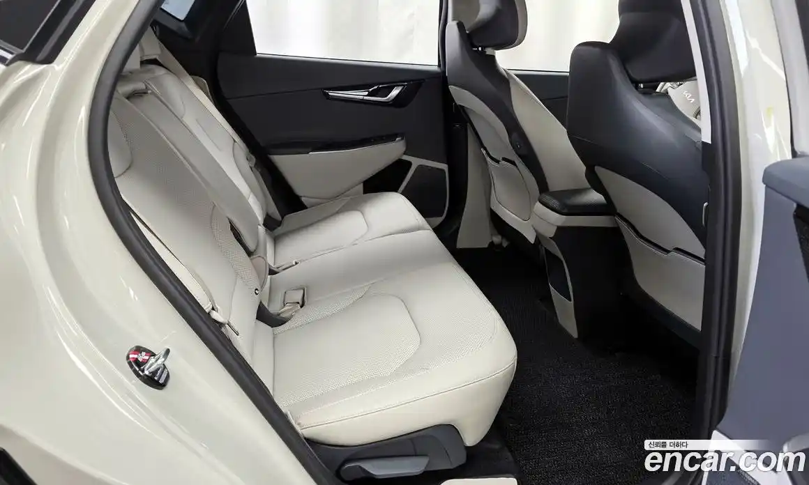 Kia EV6 2022 0.1 Автомат в Москве № 887807, фото 12