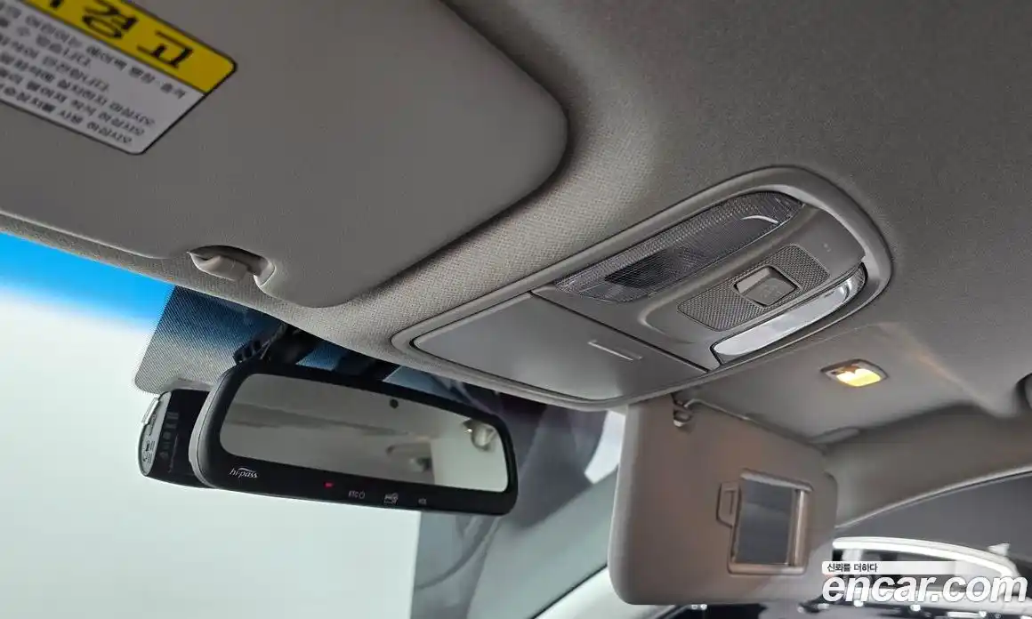 Kia Niro 2016 1.6 гидро в Москве № 888048, фото 17