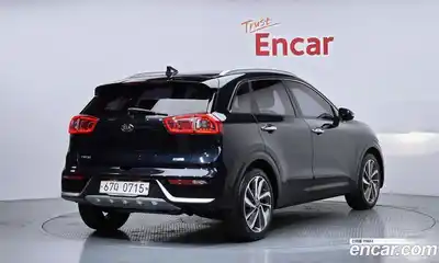 Kia Niro 2016 1.6 гидро в Москве № 888048, миниатюра 2