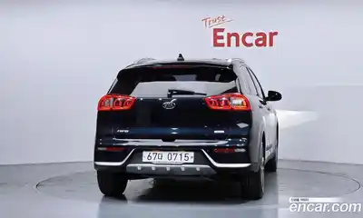 Kia Niro 2016 1.6 гидро в Москве № 888048, миниатюра 4