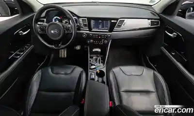 Kia Niro 2016 1.6 гидро в Москве № 888048, миниатюра 7