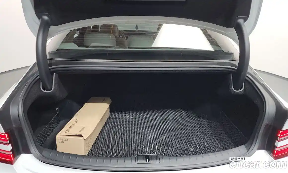 Genesis G80 2024 2.5 Автомат в Москве № 888490, фото 20