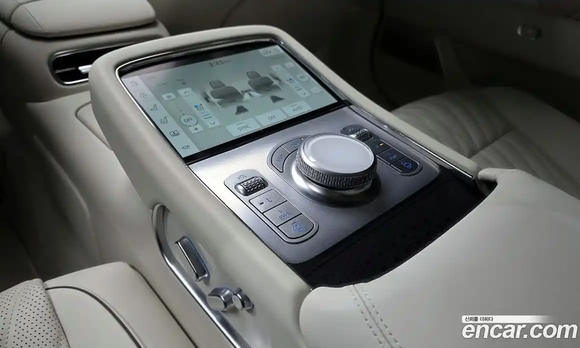 Genesis G90 2024 3.5 гидро в Москве № 888530, фото 18