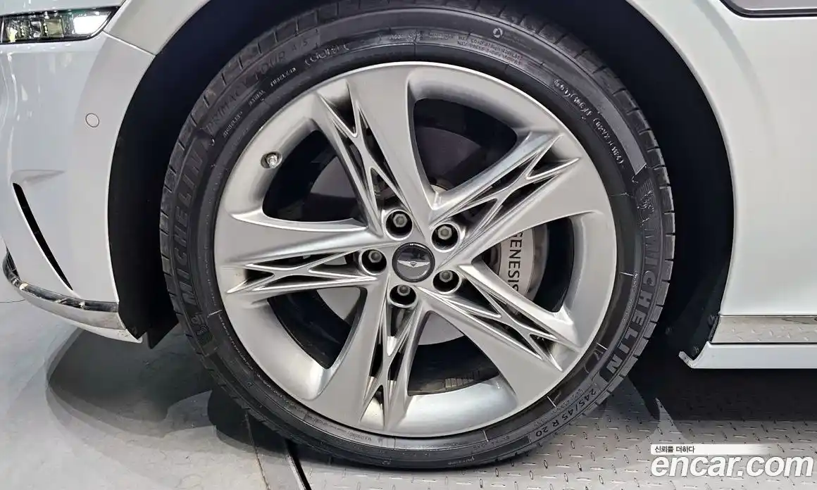 Genesis G90 2024 3.5 гидро в Москве № 888530, фото 5