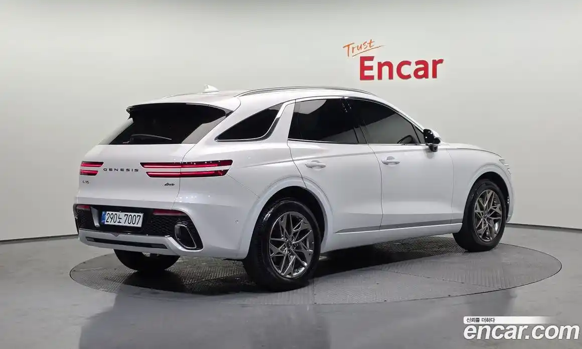 Genesis GV70 2023 2.5 Автомат в Москве № 888636, фото 2