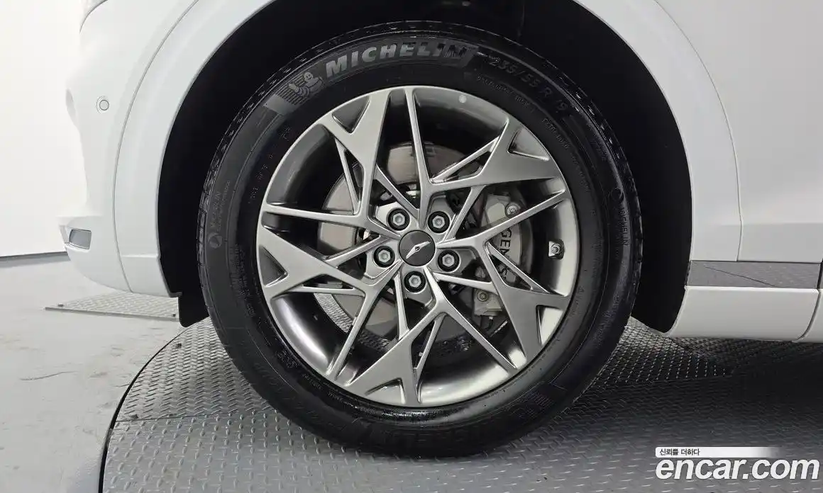 Genesis GV70 2023 2.5 Автомат в Москве № 888636, фото 5