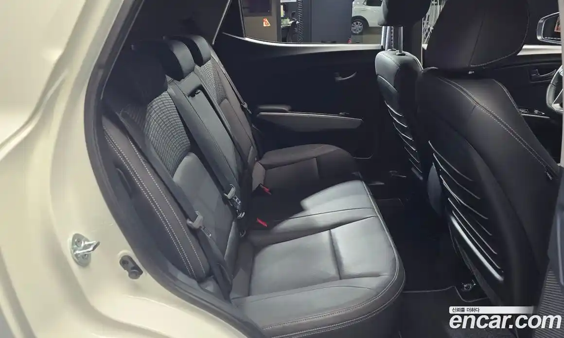 SsangYong TIBOLI 2019 1.6 Автомат в Москве № 889448, фото 12