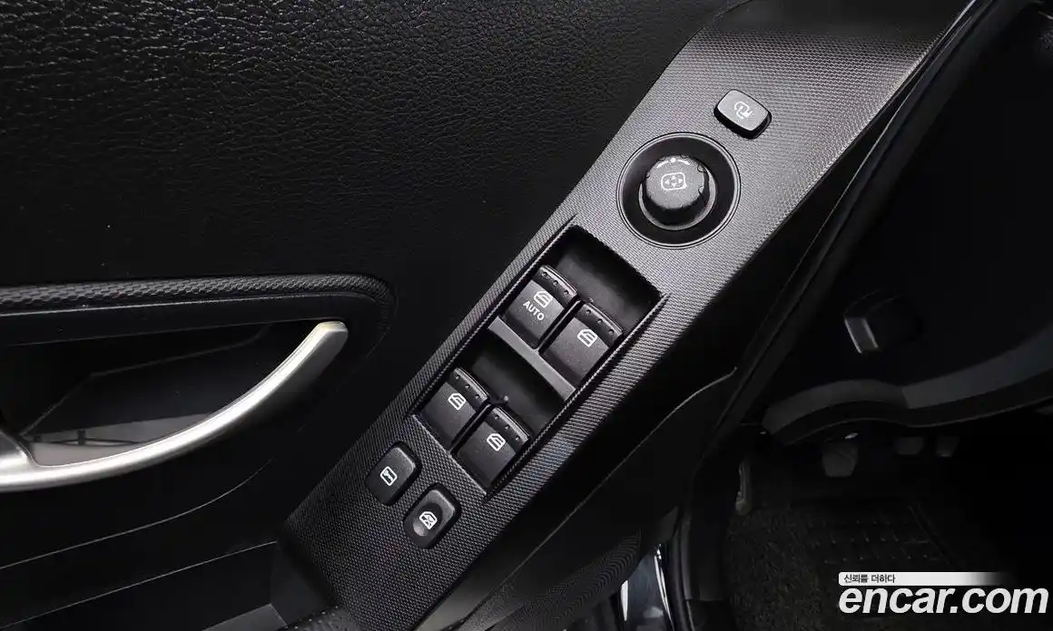SsangYong Korando 2013 2.0 механика в Москве № 890093, фото 11