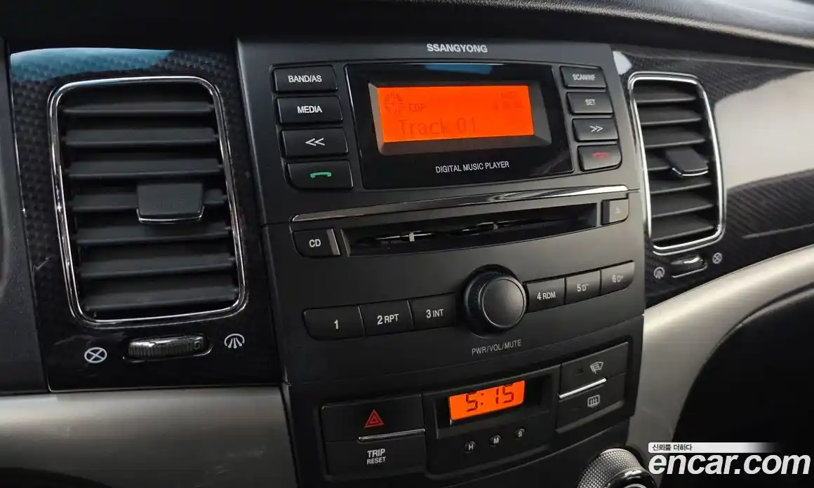 SsangYong Korando 2013 2.0 механика в Москве № 890093, фото 14