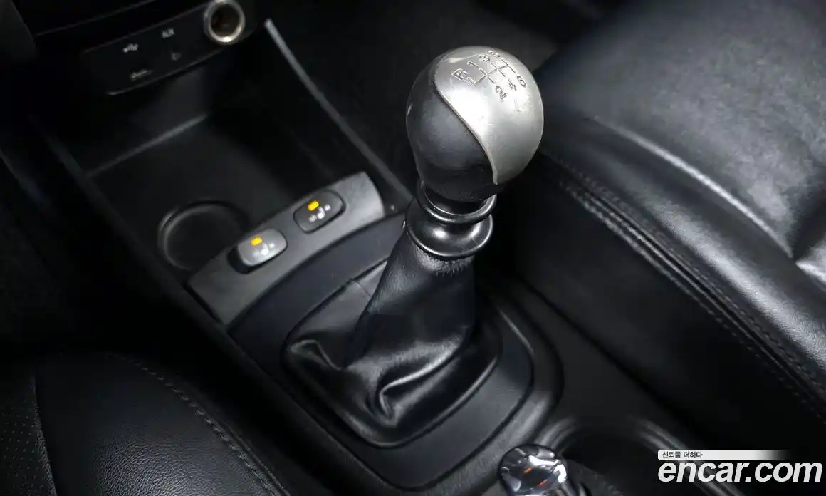 SsangYong Korando 2013 2.0 механика в Москве № 890093, фото 9