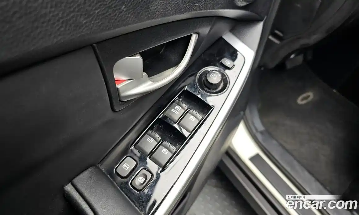 SsangYong Korando 2015 2.0 гидро в Москве № 890113, фото 17