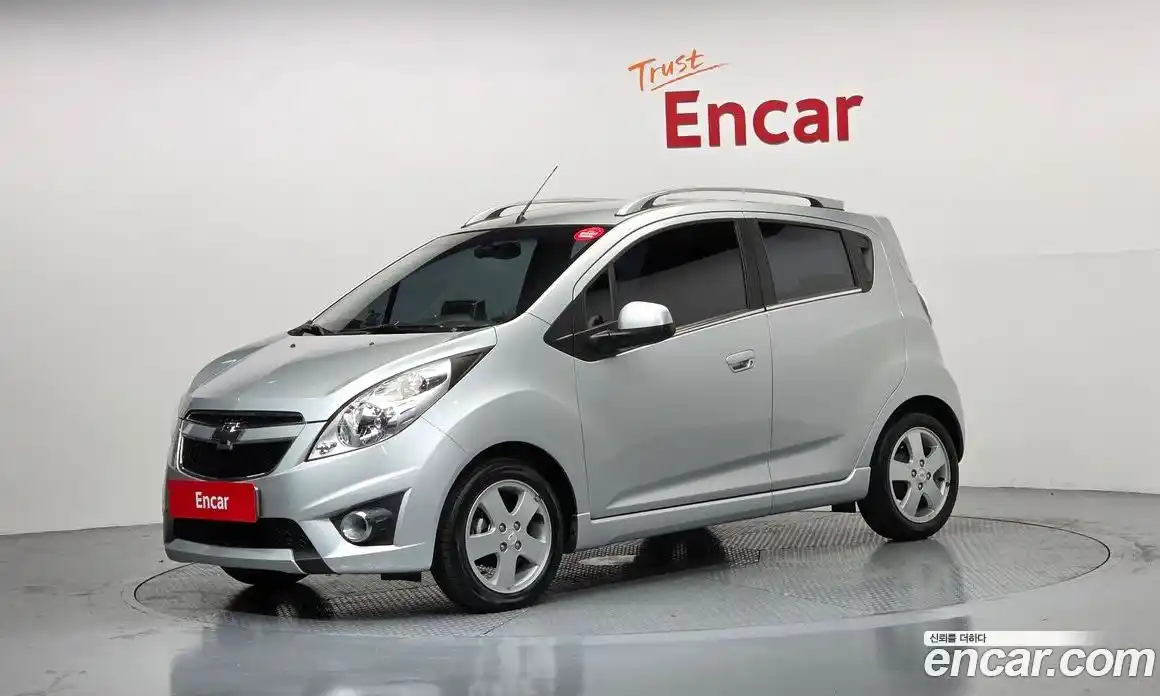 Chevrolet Spark 2011 1.0 Автомат в Москве № 890640, фото 1