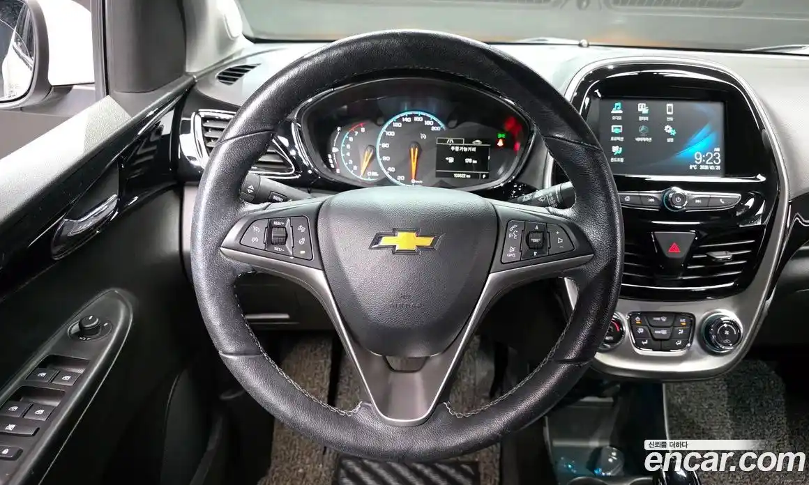 Chevrolet Spark 2016 1.0 гидро в Москве, фото 13