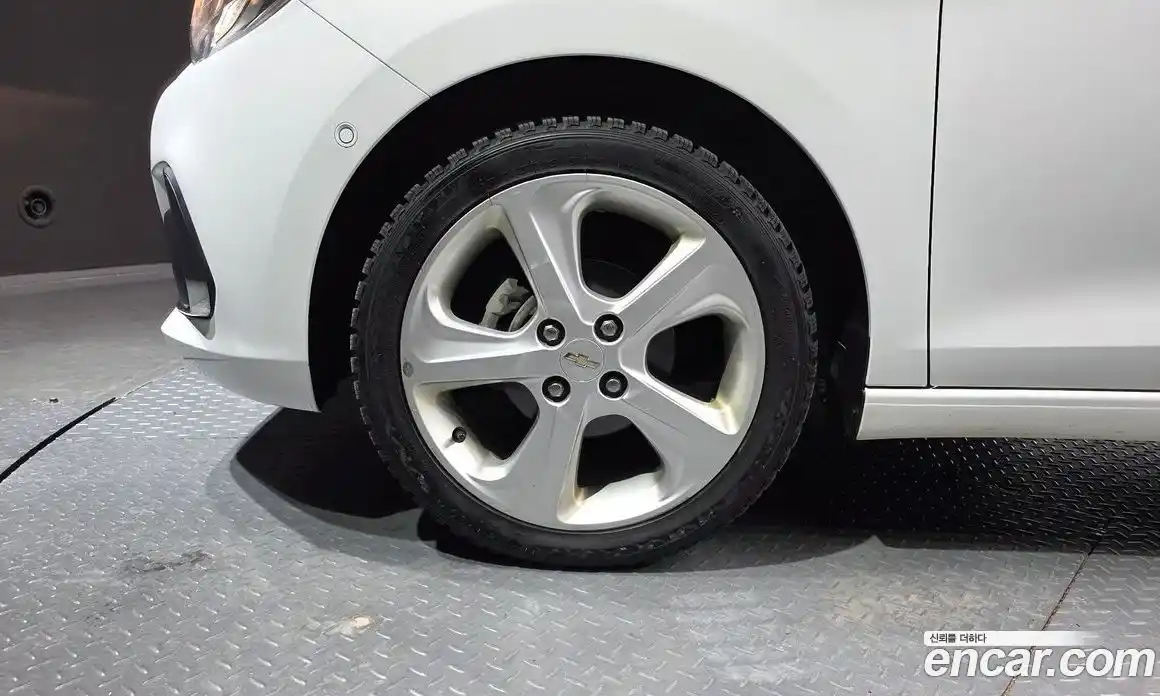 Chevrolet Spark 2016 1.0 гидро в Москве, фото 5