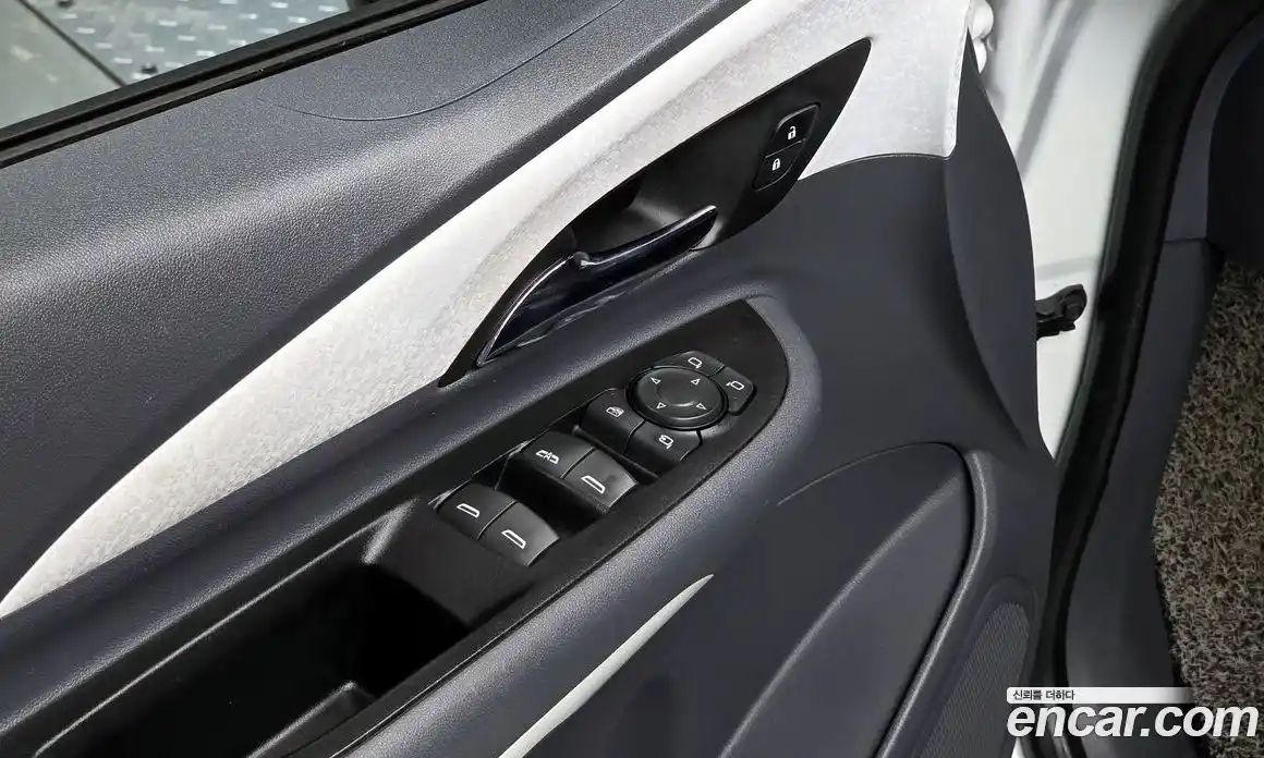 Chevrolet Bolt EV 2019 0.2 Автомат в Москве № 891125, фото 17