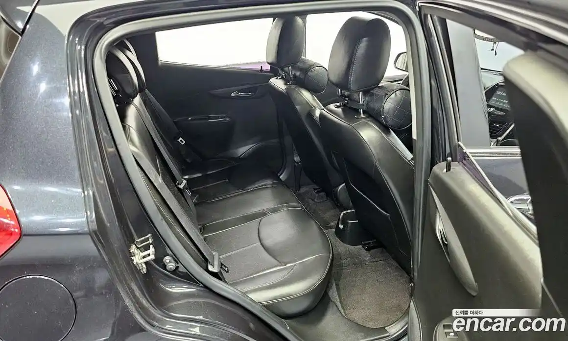 Chevrolet Spark 2016 1.0 Автомат в Москве № 891180, фото 12