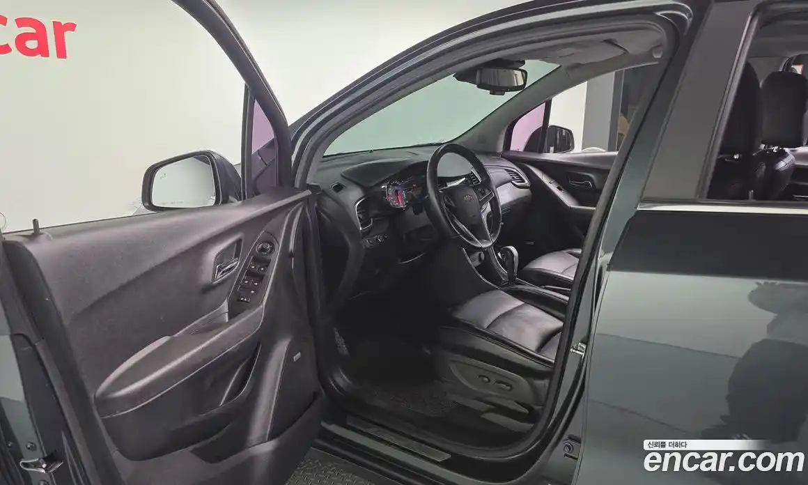 Chevrolet Trax 2017 1.6 Автомат в Москве № 891302, фото 10