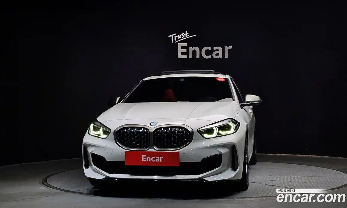 BMW 1-Series 2023 2.0 Автомат в Москве № 891719, фото 3