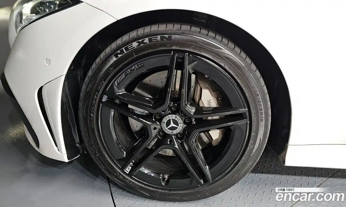 Mercedes-Benz CLS-Class 2022 2.0 Автомат в Москве № 893271, фото 5