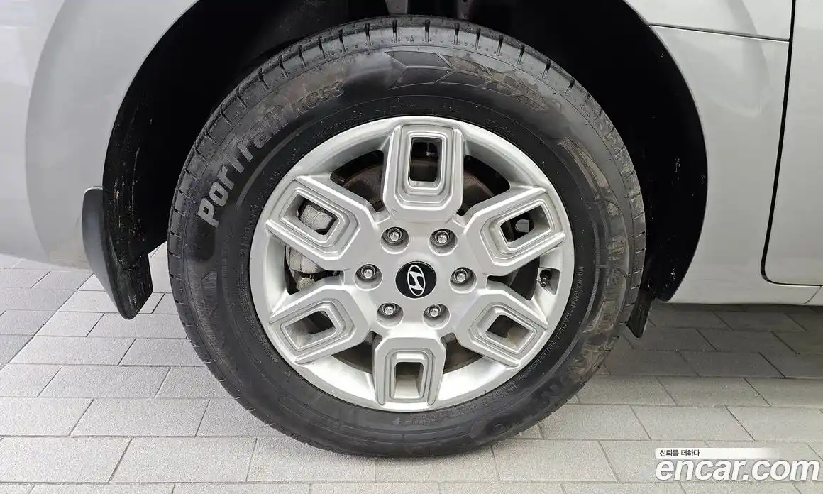 Hyundai Staria 2024 1.6 Автомат в Москве № 130855, фото 5