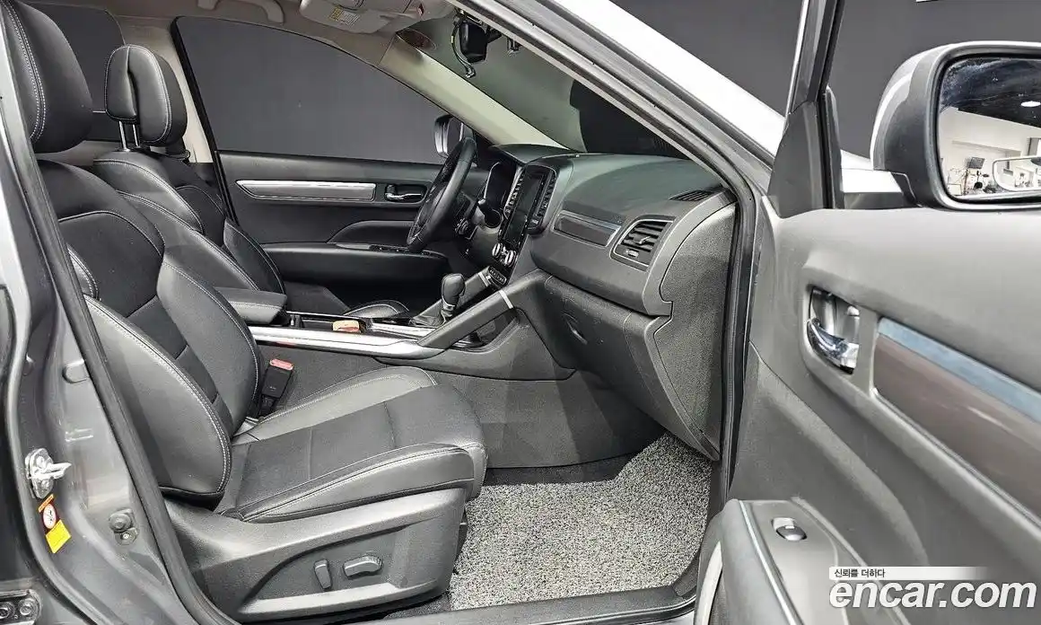 Renault QM6 2017 2.0 гидро в Москве № 140356, фото 10