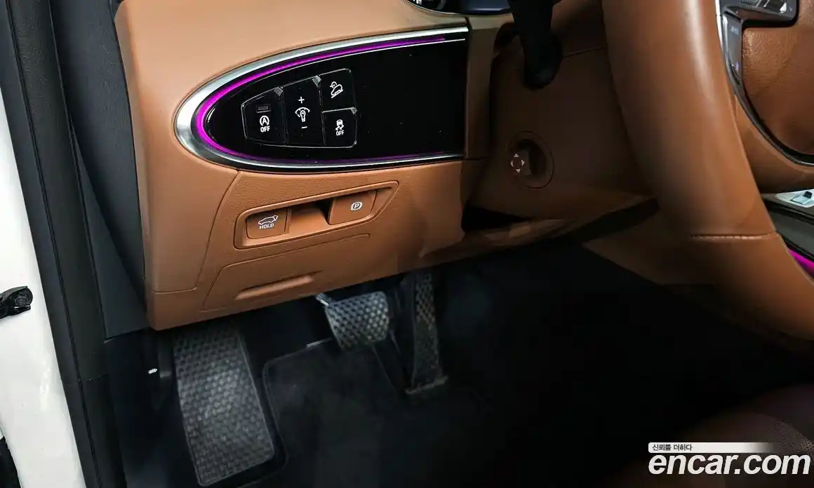 Genesis GV70 2023 2.5 гидро в Москве № 58342, фото 18