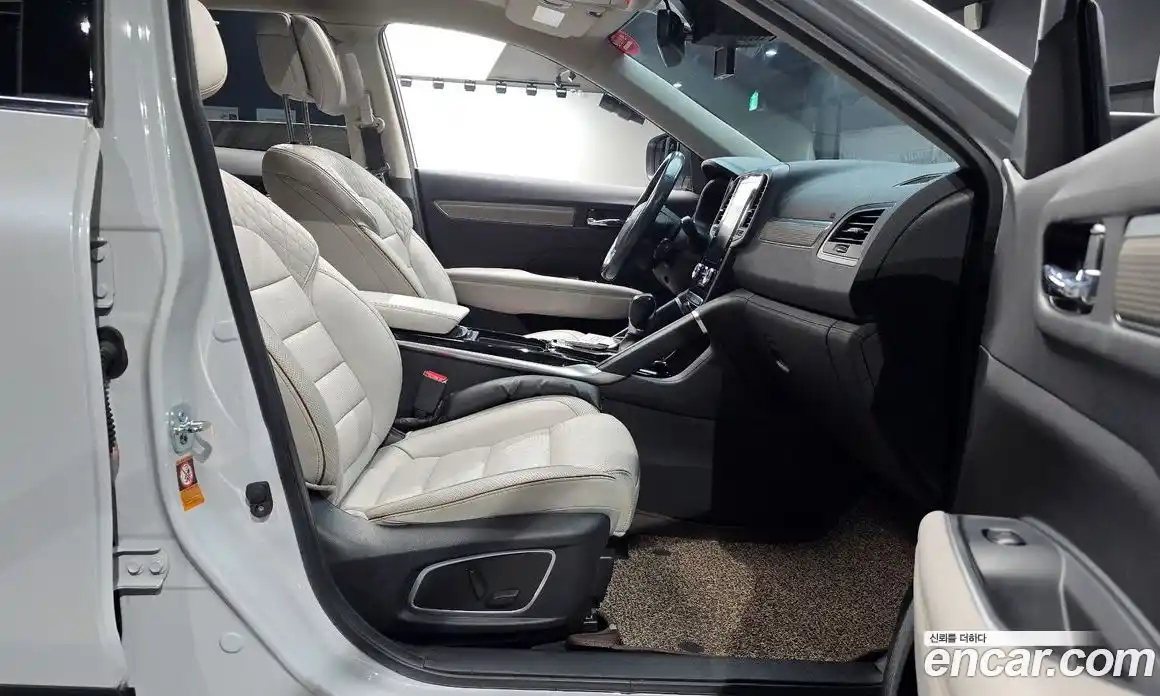Renault QM6 2019 2.0 гидро в Москве № 854424, фото 11