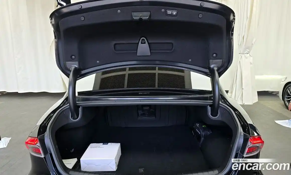 Hyundai Grandeur 2021 2.4 Автомат в Москве № 854517, фото 20