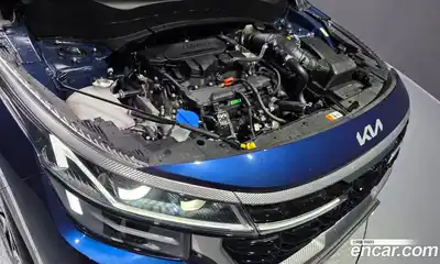 Kia Seltos 2024 1.6 гидро в Москве № 854788, миниатюра 6