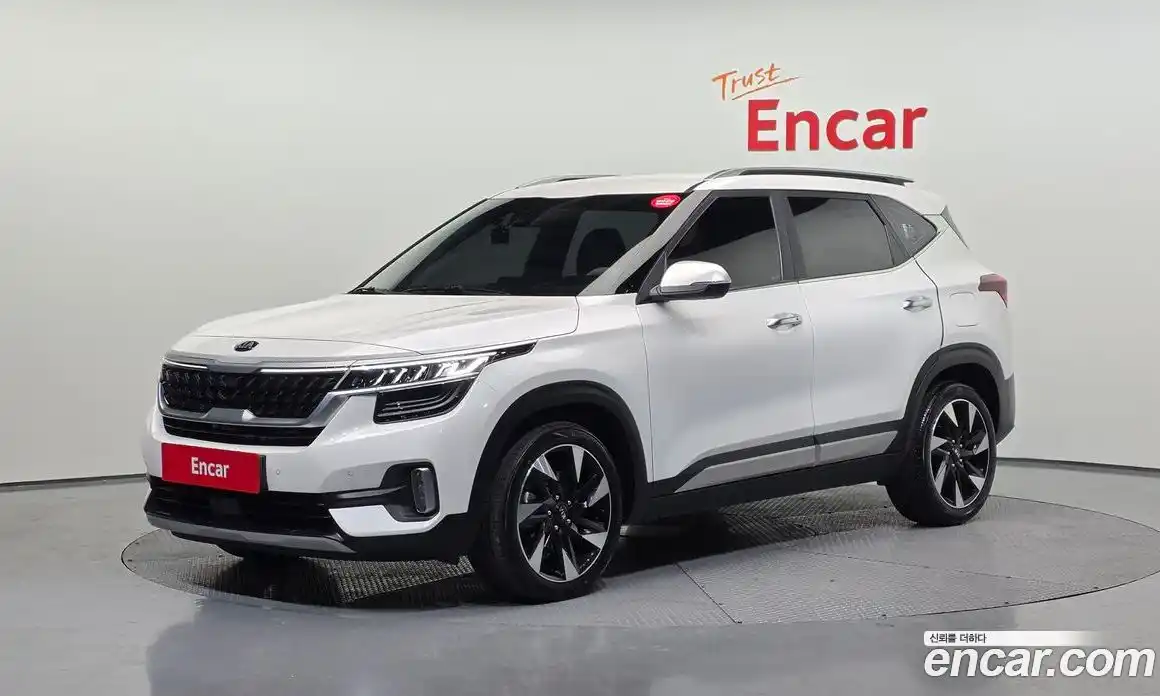 Kia Seltos 2021 1.6 Автомат в Москве № 855202, фото 1