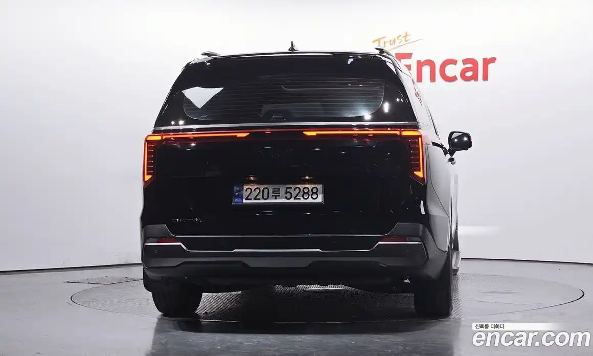 Kia Canival 2025 3.5 Автомат в Москве № 855467, фото 3