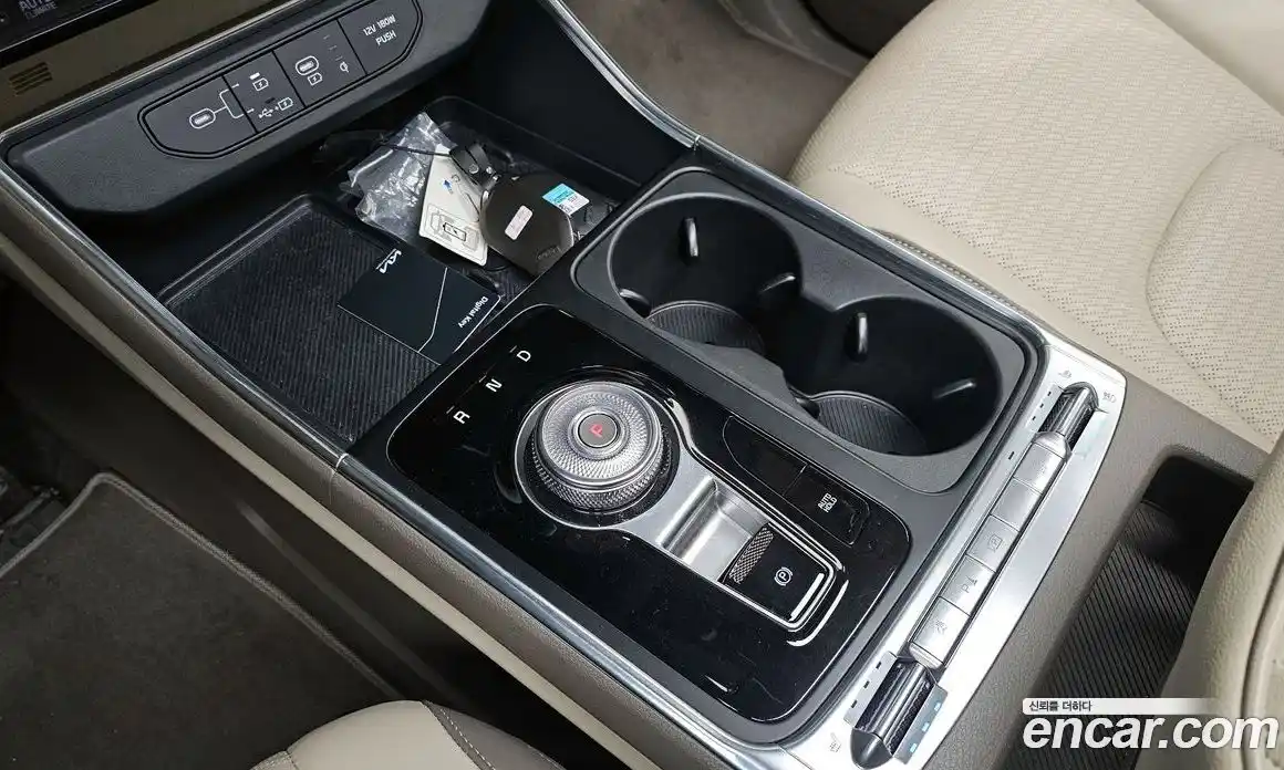 Kia Canival 2025 3.5 Автомат в Москве № 855467, фото 8