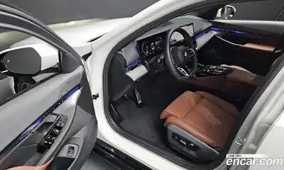 BMW 5-Series 2025 2.0 Автомат в Москве № 855526, миниатюра 11