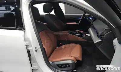 BMW 5-Series 2025 2.0 Автомат в Москве № 855526, миниатюра 10