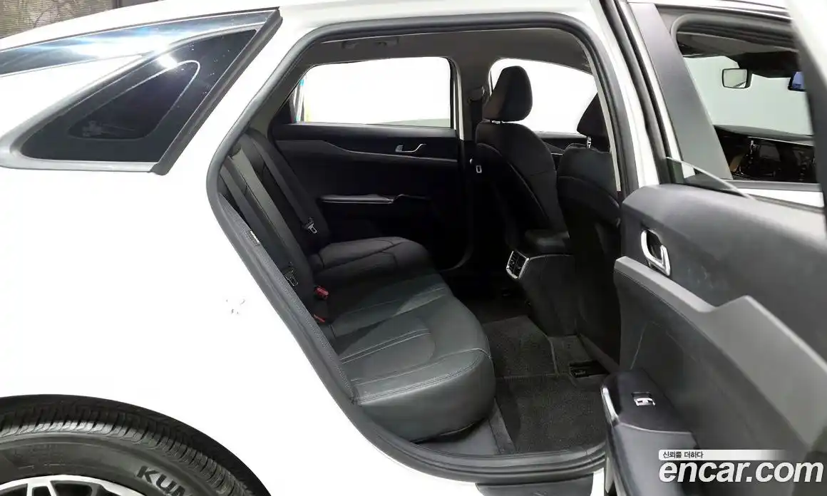 Kia K5 2020 2.0 гидро в Москве № 855580, фото 12