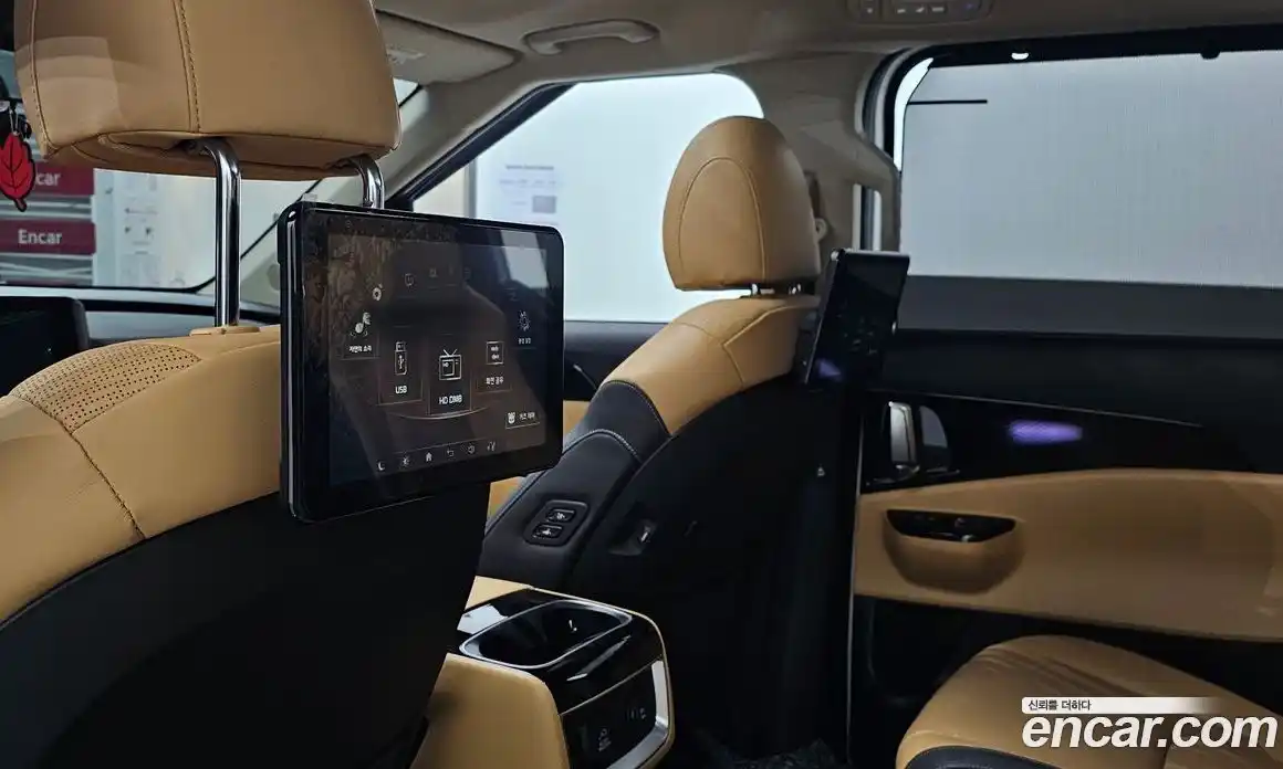 Kia Canival 2023 2.2 Автомат в Москве № 855690, фото 17