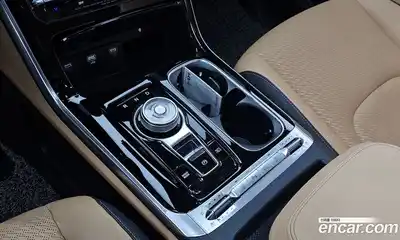 Kia Canival 2023 2.2 Автомат в Москве № 855690, миниатюра 9