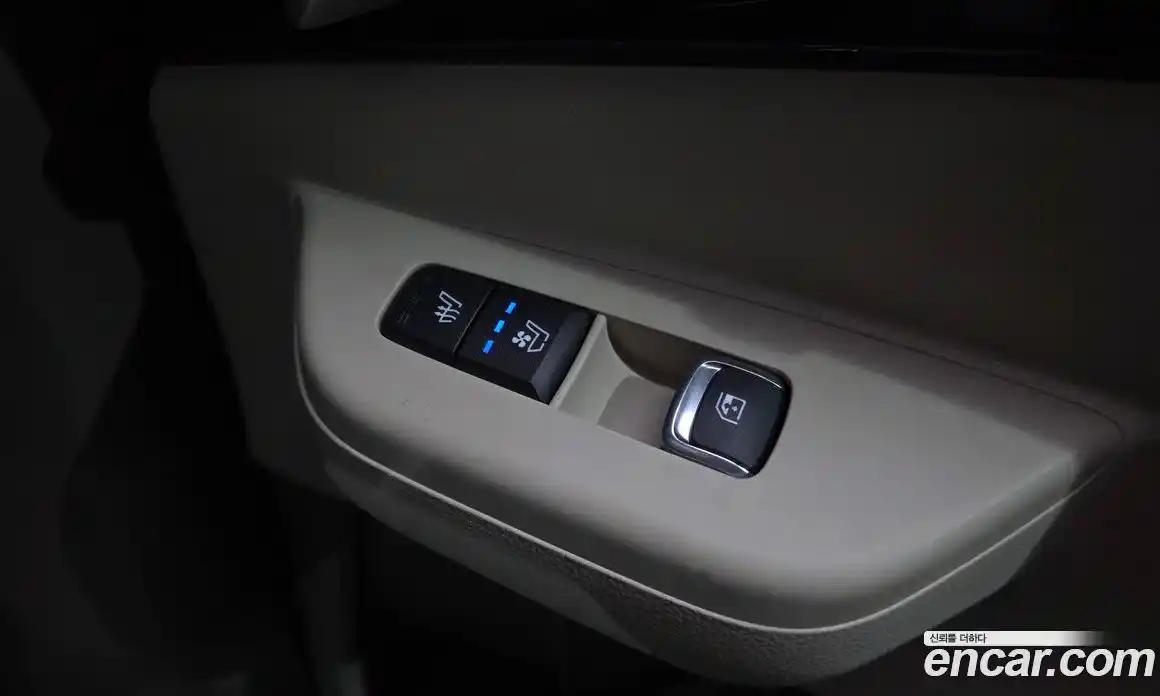 Kia Canival 2024 1.6 Автомат в Москве № 855693, фото 19