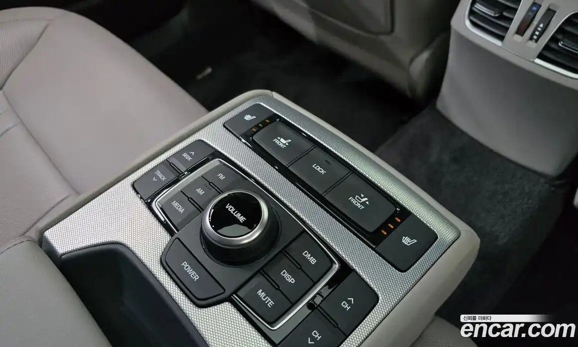 Genesis G80 2019 3.3 Автомат в Москве № 856135, фото 18