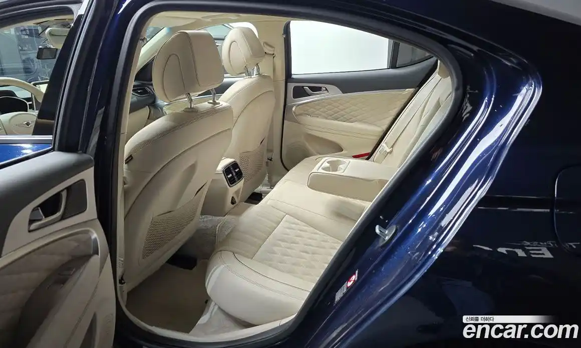 Genesis G70 2019 2.0 Классический в Москве № 856144, фото 11