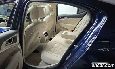 Genesis G70 2019 2.0 Классический в Москве № 856144, миниатюра 11