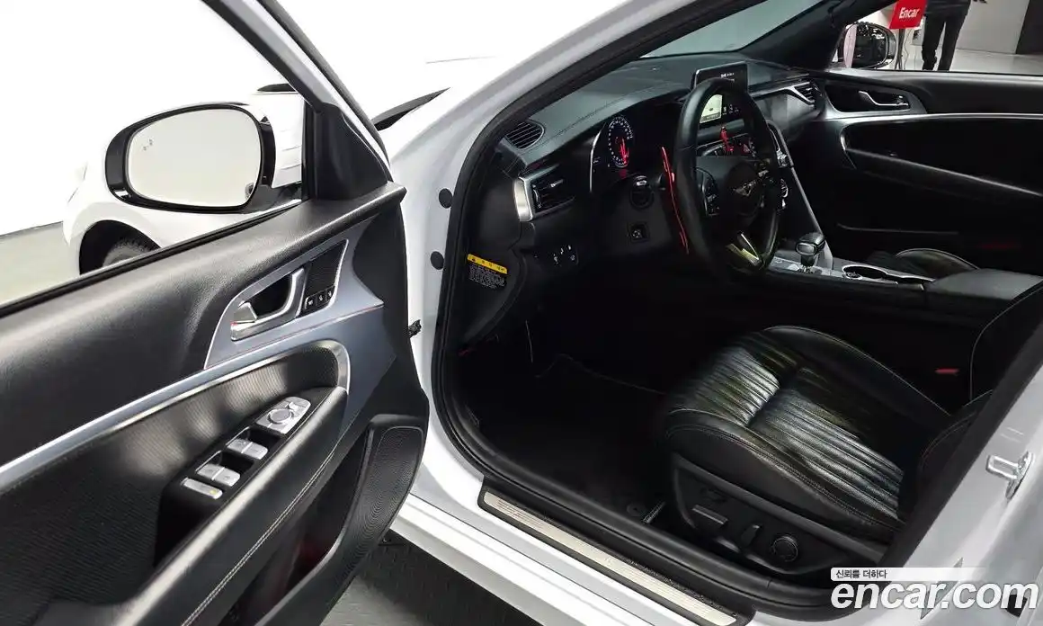 Genesis G70 2019 2.0 Классический в Москве № 856180, фото 11