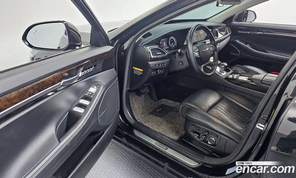 Genesis G90 2019 3.8 Автомат в Москве № 856218, фото 10