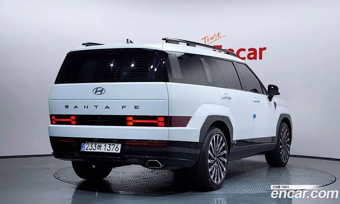 Hyundai Santa Fe 2024 2.5 Автомат в Москве № 886085, фото 2