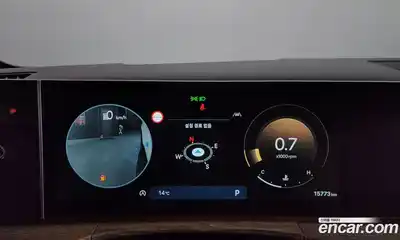 Hyundai Santa Fe 2024 2.5 Автомат в Москве № 886085, миниатюра 8