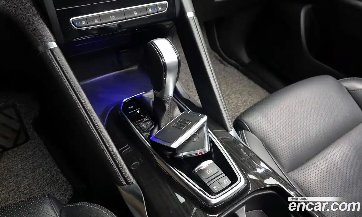 Renault QM6 2018 2.0 Автомат в Москве № 886423, фото 9