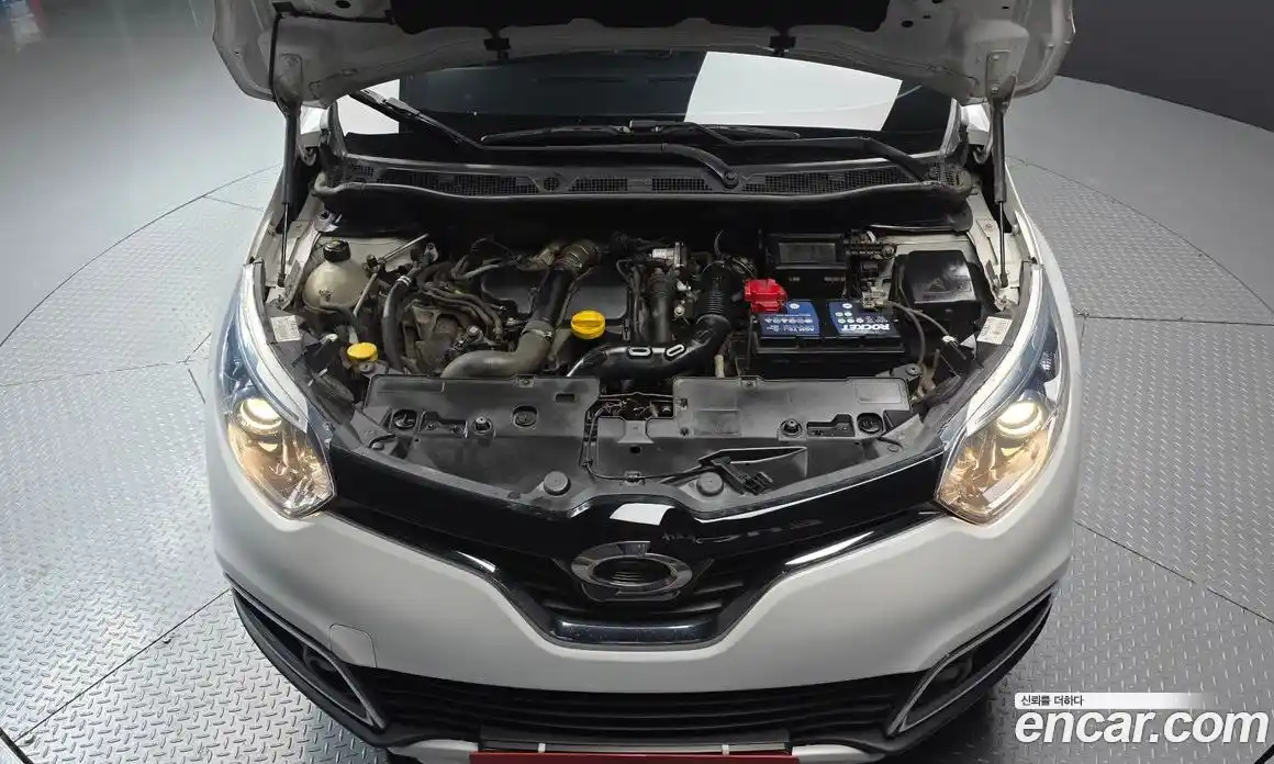 Renault QM3 2017 1.5 Автомат в Москве № 886447, фото 6